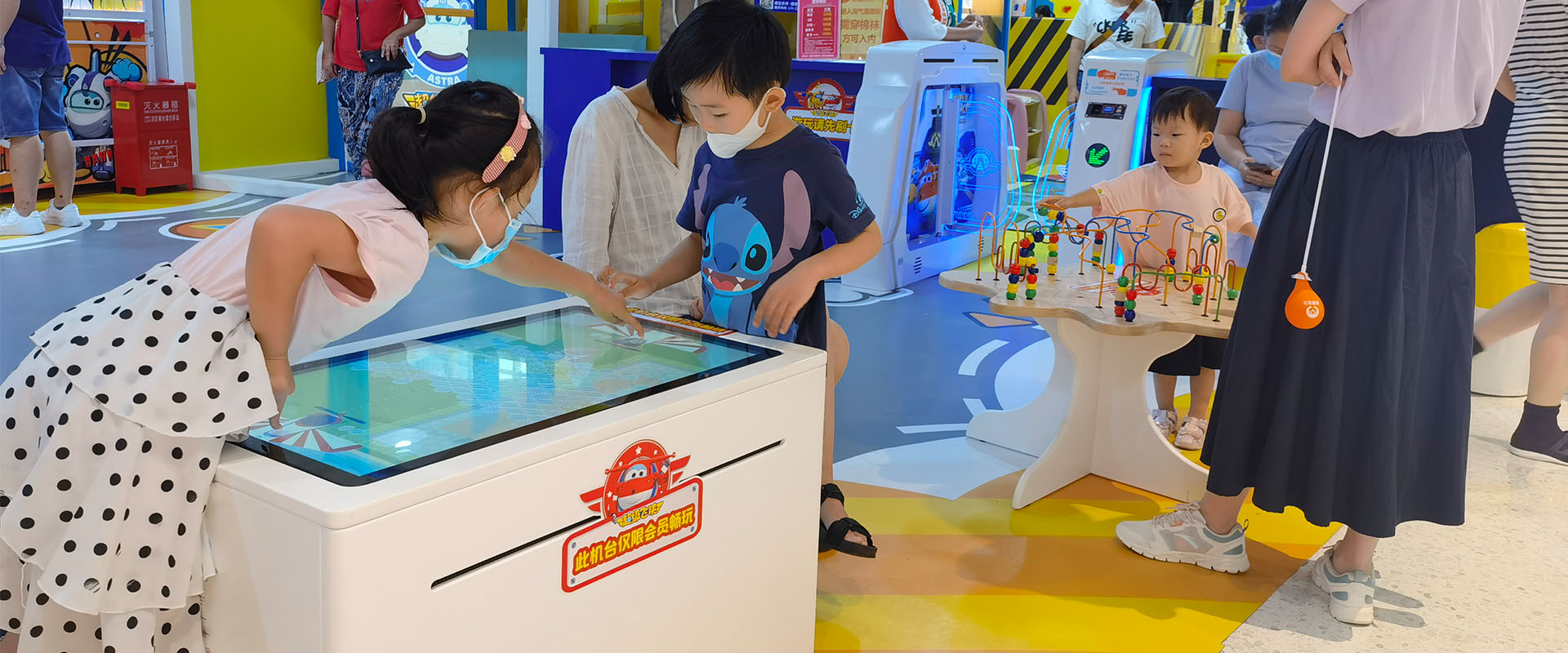 Super Wings thema speelruimte in XinTian 360 Plaza winkelcentrum Super Wings thema speelruimte in XinTian 360 Plaza winkelcentrum