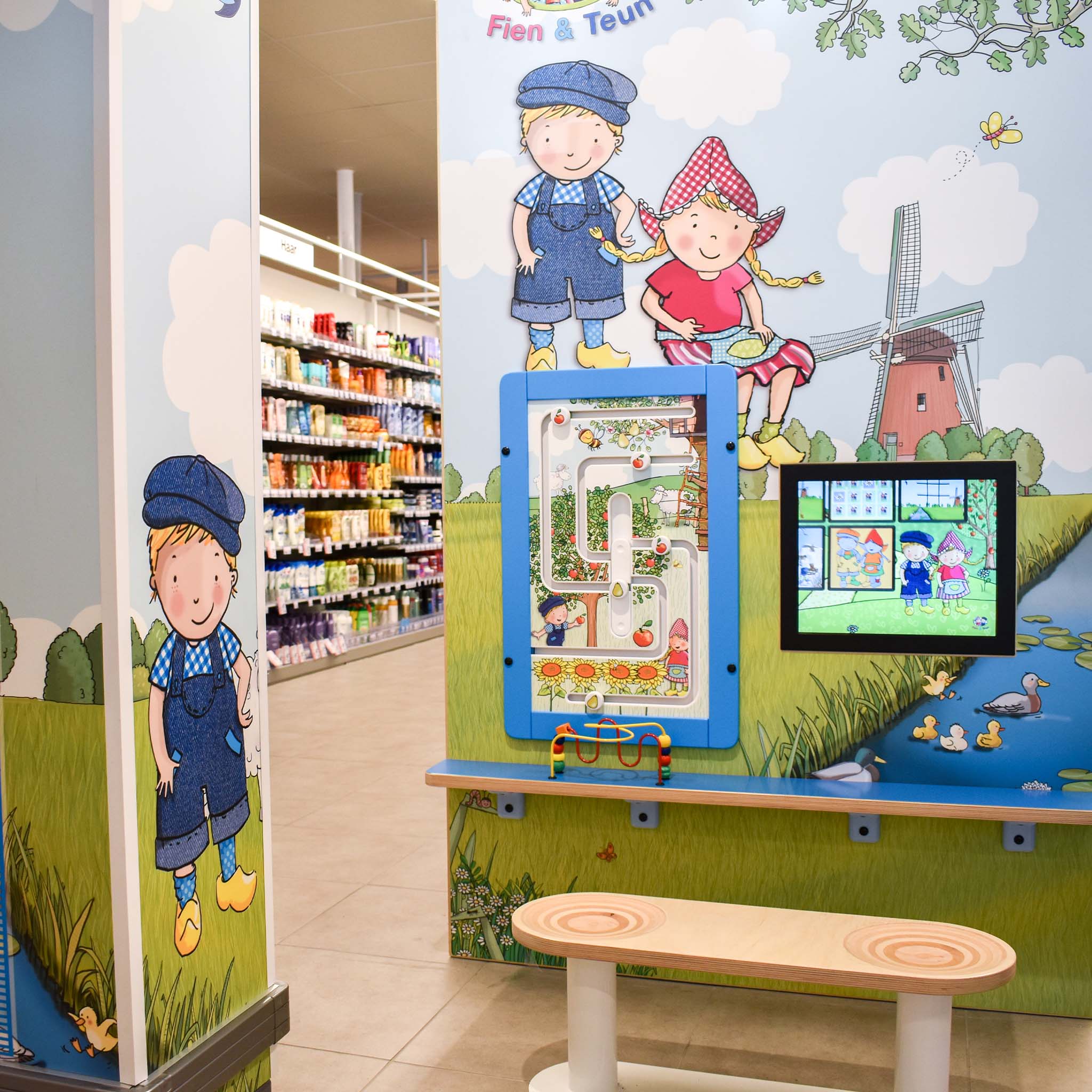 supermarkt Albert Heijn speelhoek in Maldegem met Fien en Teun supermarkt Albert Heijn speelhoek in Maldegem met Fien en Teun
